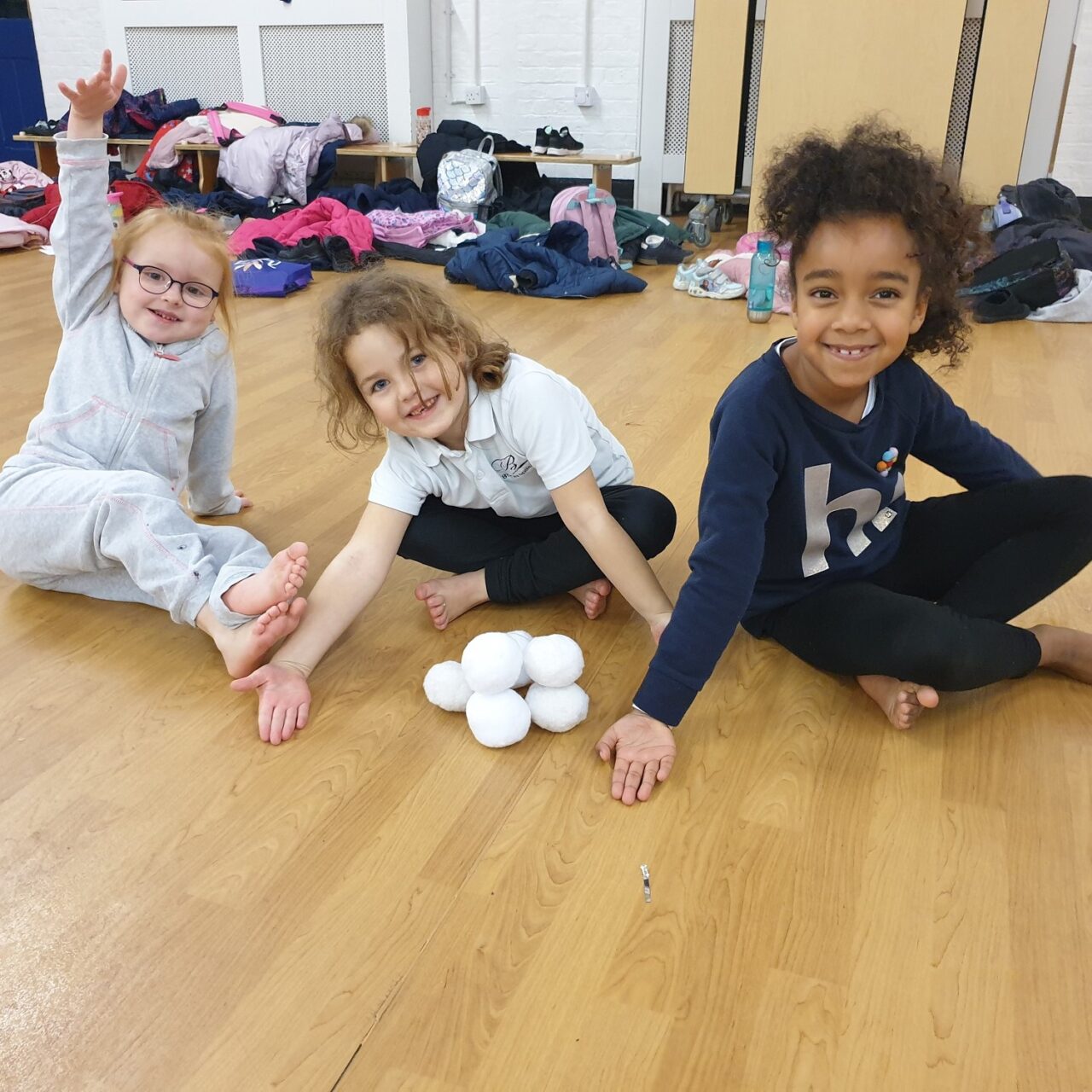 https://www.therightstepdc.co.uk/wp-content/uploads/2022/12/SQ-Byron-Primary-Right-Step-Dance-Club-snow-balls-1280x1280.jpg