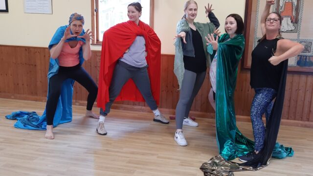 https://www.therightstepdc.co.uk/wp-content/uploads/2023/09/SQ-Educating-Dance-cross-curricular-for-schools-super-heroes-topic-640x360.jpg